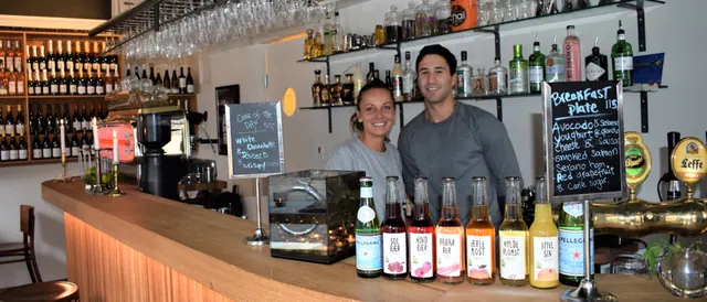 Dina Kafe & Bar