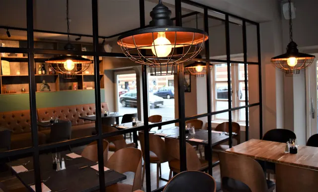 Cafe 98