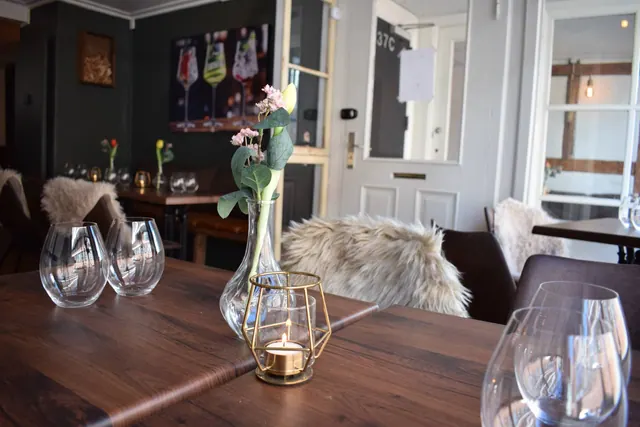 Gårdens Vinbar