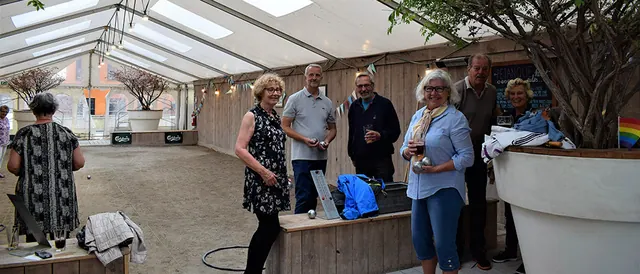 Petanque og Shuffleboard bar og restaurant på Hotel Generator