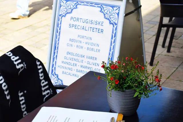 Porto Pires - Cafe og delikatessebutik