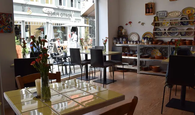 Porto Pires - Cafe og delikatessebutik