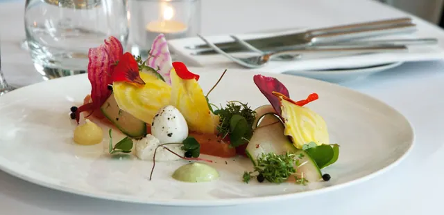 Restaurant ÉT (&)
