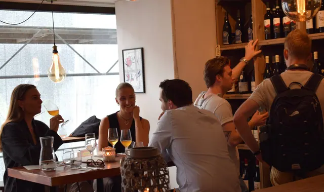 Roots vinbar på Østerbro