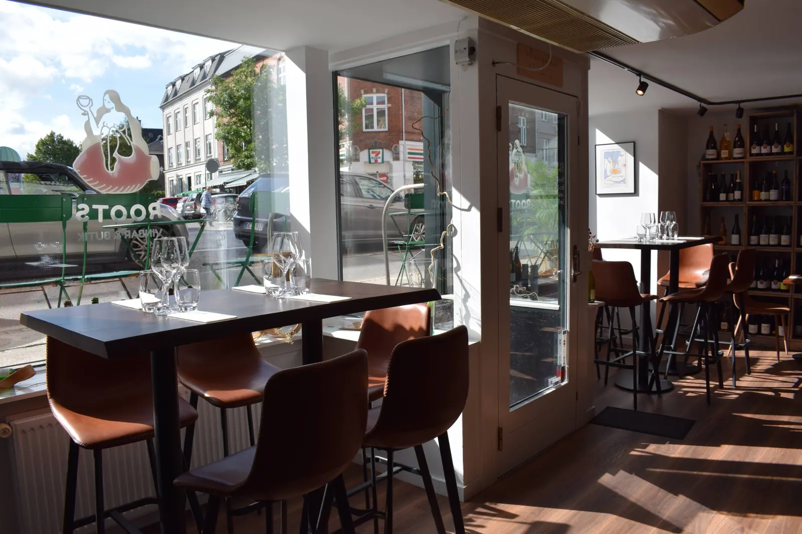 Roots vinbar på Strandvejen i Hellerup