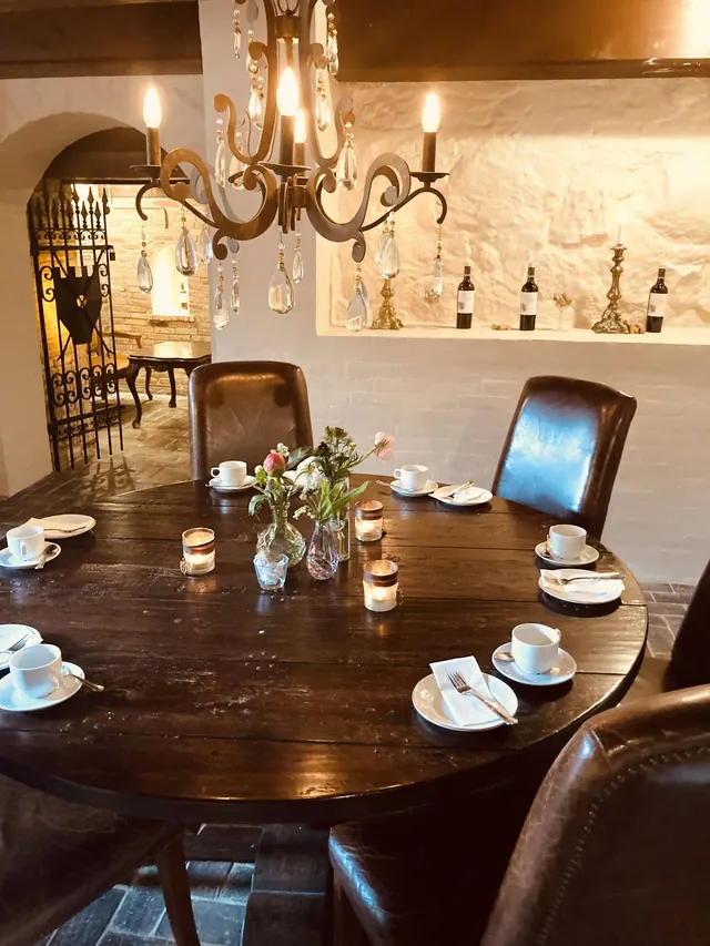 Skrøbelev Gods - Restaurant og ophold